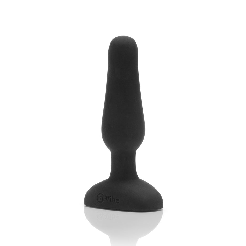 b-Vibe Novice Rechargeable Remote-Controlled Vibrating Silicone Anal Plug Black - Zateo Joy